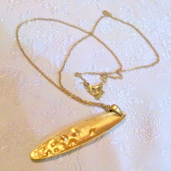 Matte Gold Tone Rhinestone Pendant Necklace - Picture 5 of 5
